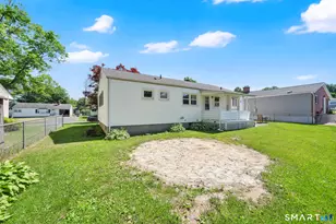 82 Crystal St, Wethersfield, CT 06109 - Photo 5