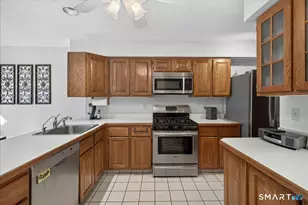 40 Eaton Woods Rd, Hamden, CT 06518 - Photo 13