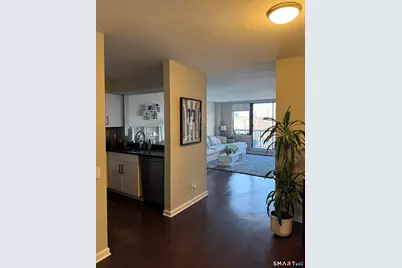 25 Forest Street #7F, Stamford, CT 06901 - Photo 7