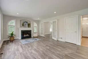 1556 Storrs Rd, Mansfield, CT 06268 - Photo 7