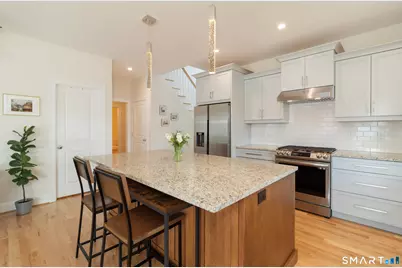 2 Iris Court, Cromwell, CT 06416 - Photo 7