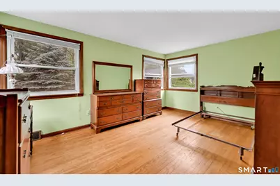 39 Woodbine Circle, Bridgeport, CT 06606 - Photo 17