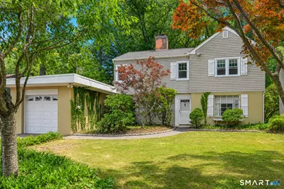 39 Woodbine Circle, Bridgeport, CT 06606 - Photo 1