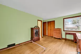 39 Woodbine Cir, Bridgeport, CT 06606 - Photo 19