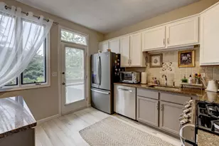 36 Apple Hill, Newington, CT 06111 - Photo 5