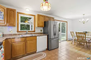 39 Putnam St, Newington, CT 06111 - Photo 11