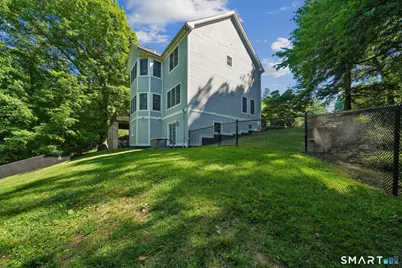 132 East Hunting Ridge Road, Stamford, CT 06903 - Photo 3