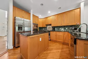 132 E Hunting Ridge Rd, Stamford, CT 06903 - Photo 7