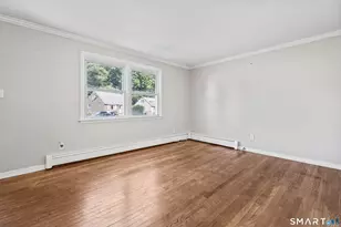 69 Sunshine Cir, Bridgeport, CT 06606 - Photo 3