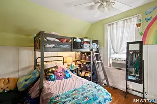 182 Broad St, Norwich, CT 06360 - Photo 25
