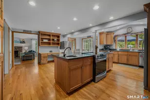 66 Clipper Ct, Groton, CT 06355 - Photo 7