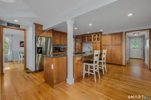 66 Clipper Ct, Groton, CT 06355 - Photo 5