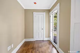 11 Marshall St, Hartford, CT 06105 - Photo 23