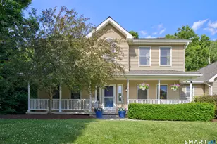 8 Bristle Ln, Newtown, CT 06482 - Photo 3