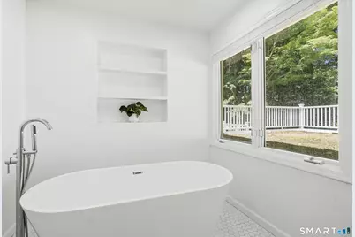 33 Sachem Road, Greenwich, CT 06830 - Photo 13