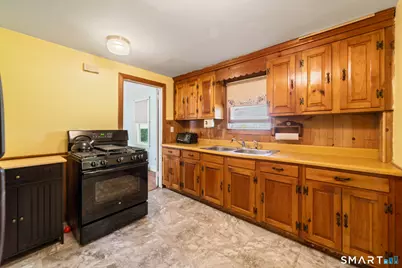 189 Andrew Avenue, Naugatuck, CT 06770 - Photo 17