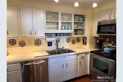 25 Orchard Street #21, Stonington, CT 06378 - Photo 11
