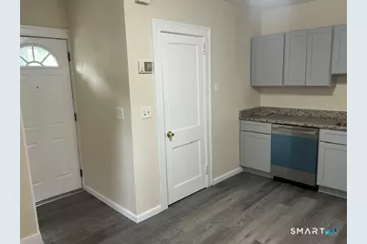 27 Arnold Street, Hartford, CT 06106 - Photo 29