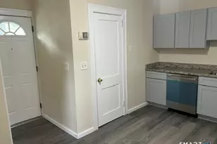 27 Arnold St, Hartford, CT 06106 - Photo 29