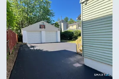 27 Arnold Street, Hartford, CT 06106 - Photo 5