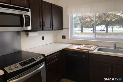 1201 Stratfield Road #1201, Fairfield, CT 06825 - Photo 5