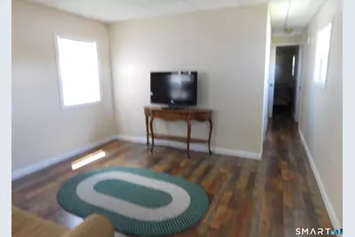 24 E Street, Groton, CT 06340 - Photo 5