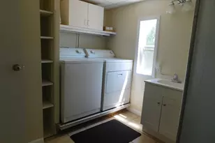 24 E St, Groton, CT 06340 - Photo 9