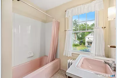 81 Woodlawn Street, West Hartford, CT 06110 - Photo 25