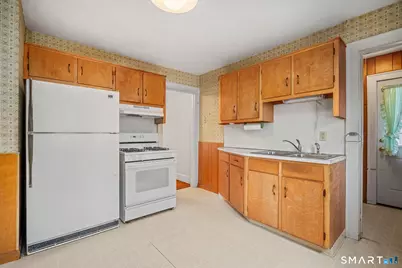 81 Woodlawn Street, West Hartford, CT 06110 - Photo 9