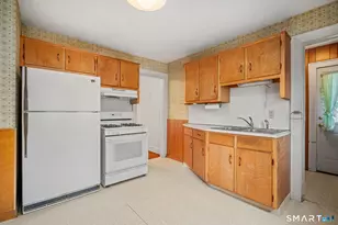 81 Woodlawn St, West Hartford, CT 06110 - Photo 9