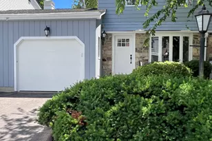 108 Jamestown Rd, Stratford, CT 06614 - Photo 3