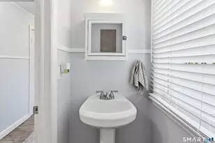 95 Carmel St, Hamden, CT 06518 - Photo 17