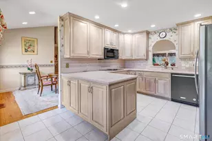 435 Navajo Loop, Shelton, CT 06484 - Photo 7
