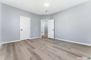 102 Capen St, Hartford, CT 06120 - Photo 7