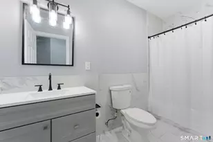 102 Capen St, Hartford, CT 06120 - Photo 13