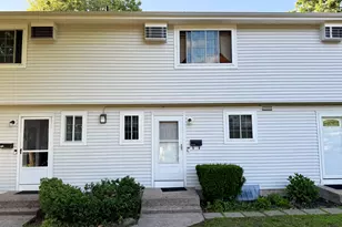 71 Bentwood Dr, Waterbury, CT 06705 - Photo 3