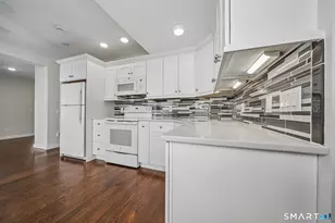 10 Wells Ave, Stamford, CT 06902 - Photo 5