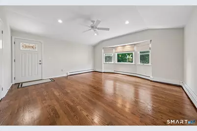 10 Wells Avenue, Stamford, CT 06902 - Photo 13