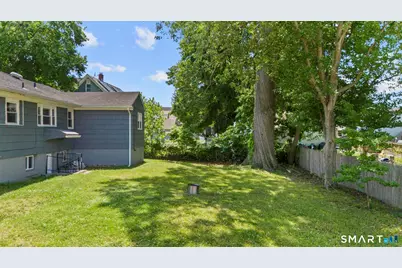 166 Collis Street, West Haven, CT 06516 - Photo 3