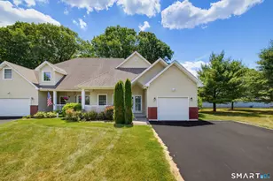 175 Oliver Way, Bloomfield, CT 06002 - Photo 1