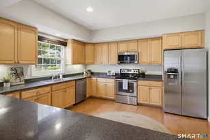 175 Oliver Way, Bloomfield, CT 06002 - Photo 7