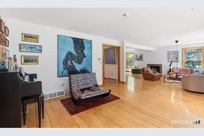 572 Amity Road, Woodbridge, CT 06525 - Photo 9