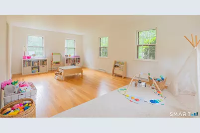 260 Pilgrim Lane, Stratford, CT 06614 - Photo 17