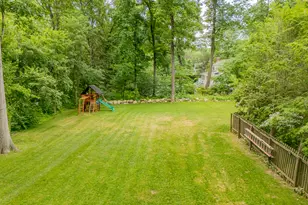260 Pilgrim Ln, Stratford, CT 06614 - Photo 7
