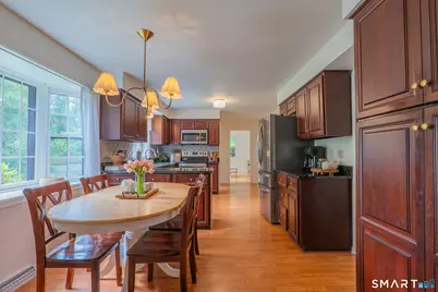 260 Pilgrim Lane, Stratford, CT 06614 - Photo 9