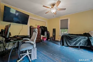 220 Murray St, Meriden, CT 06450 - Photo 11