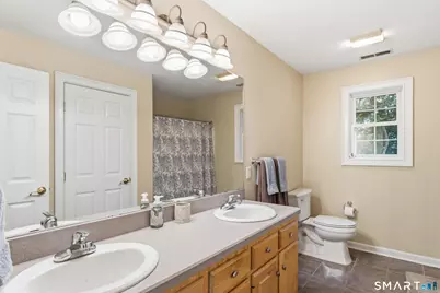 29 Narragansett Trail, Newtown, CT 06482 - Photo 35