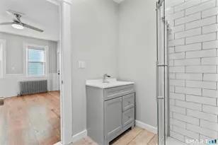 394 Gregory St, Bridgeport, CT 06604 - Photo 9