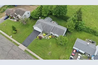 74 Briarwood Drive, Manchester, CT 06040 - Photo 3