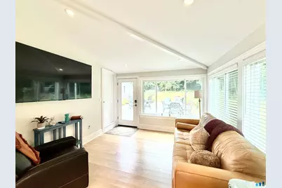 -225 Hoyt Street, Darien, CT 06820 - Photo 9